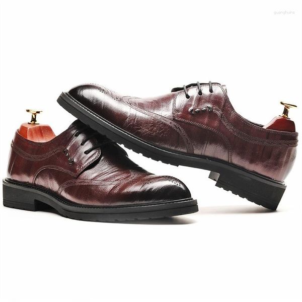 Chaussures habillées hommes en cuir véritable Brogues 2023 Vintage à lacets bout pointu marque affaires décontracté noir marron mâle