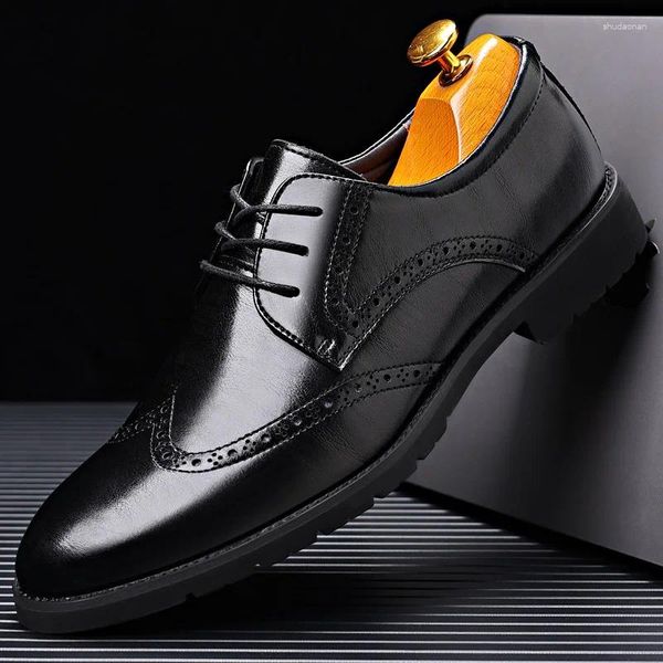 Chaussures habillées pour hommes Lacet Up Up Patent Men's Business Poide Oxford Wedding Party Gentleman Office Man