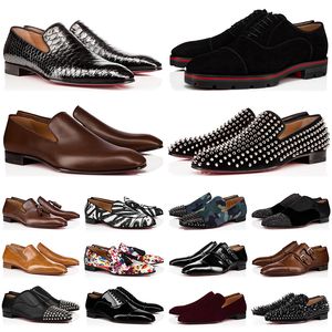 Dress Shoes Heren Loafers schoenen Triple Black Suede Patent Leather Rivets Glip op Loafer Luxe puntige teen mannen trouwschoen voor zakelijk feest 38-47