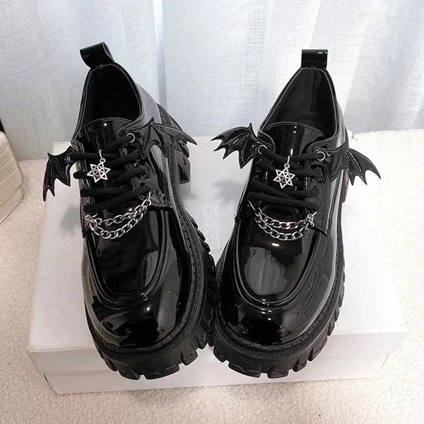 Zapatos de vestir plataforma de cadena de metal lolita mujer gótica de primavera de primavera de cuero Pombas de cuero uniforme escolar Mary Jane
