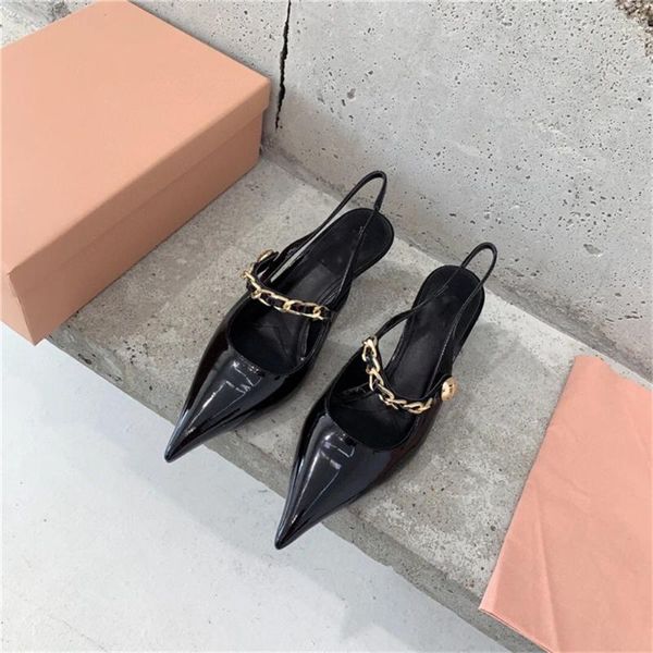 Zapatos de vestir Decoración de metal Cinturón Hebilla Punta puntiaguda Tacones finos Estilo conciso Sandalias Para Fiesta Y Bodas Diseñador Mujer