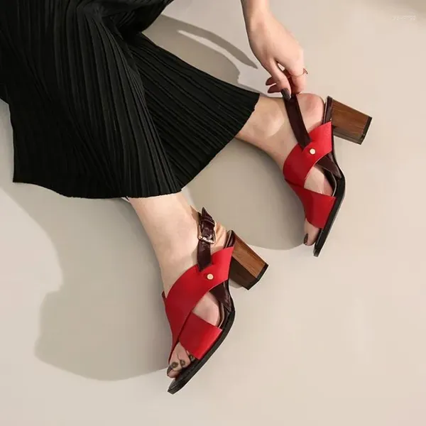 Chaussures habillées couleurs mélangées en cuir authentique femme sandales décontractées en bois couleur carrée Bouettes