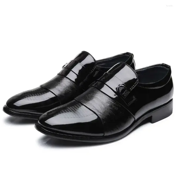 Zapatos de vestir Mocasins Ete 2024 para vestidos Hombre formal Zapatillas deportivas Fabricante deportivo Tenks Hypebeast Top Comfort Cool