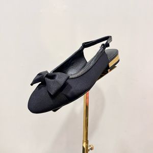 Chaussures habillées Mules Bow Sandals Locs 100% cuir Femmes Flat Princetown Authentic Cow Hide Casual Shoe Toe Toe Classic Slides Size 35-42