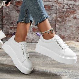 Zapatos de vestir Nuevos zapatos de lona blancos para mujer Zapatos planos casuales y cómodos Zapatos vulcanizados de moda Zapatos deportivos con plataforma Zapatos para caminar AA230328