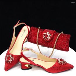 Geklede schoenen Nigeria Party rood en bijpassende tas Afrikaanse bruiloft set Italiaanse damestassen
