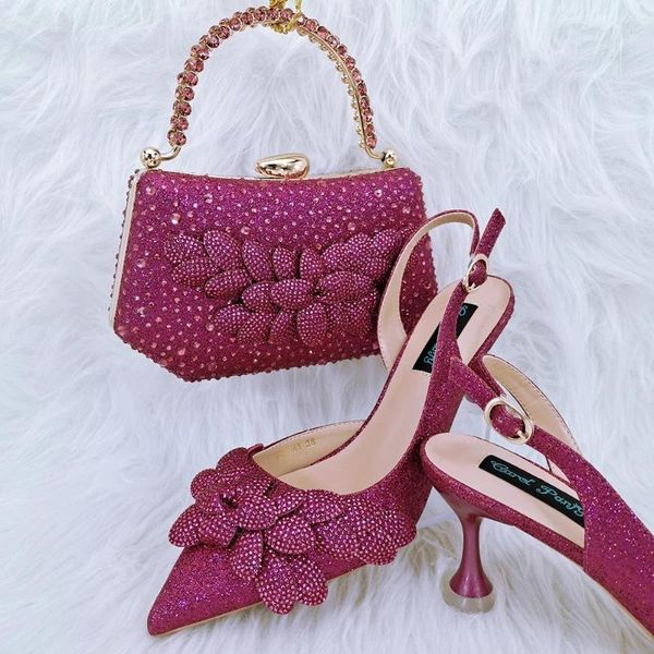 Zapatos de vestir estilo nigeria de moda magenta tacones y bolsas flores cómodas resistentes al desgaste con adornos de diamantes de imitación