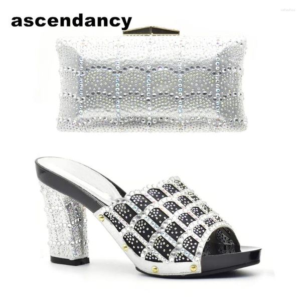 Chaussures habillées dames nigérianes et sac pour mariage plus taille de luxe Arrivée Crystal Decoration Style Amis Femme Femmes