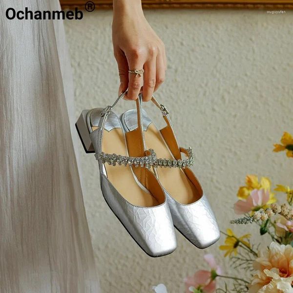 Chaussures habillées Ochanmeb Femmes Argent Véritable Cuir Bloc Talons Cristal Strass Fermé Toe Sandales Boucle Slingback Vin Rouge 40