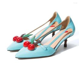 Chaussures habillées olomlb chaton pour femmes talons pu en cuir sandales de cerise en cuir glissa sur les pompes de fête à orteil 6colors 20225670149
