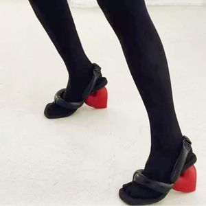 Chaussures habillées ouverts ouverts à talon haut talon tongs décontractés sweet design d'été femmes sandales en cuir boucle mode