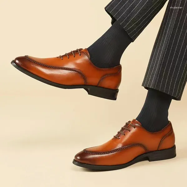 Robe chaussures Oxford cuir hommes marron 2024 affaires britannique mariage formel pointu à lacets décontracté