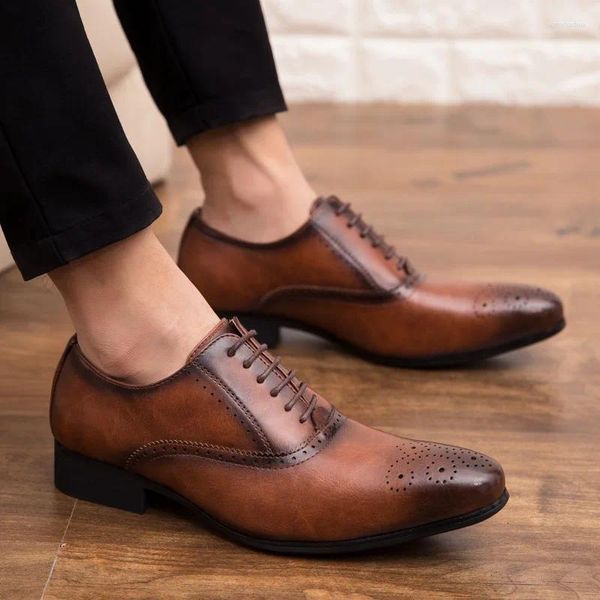 Dress Shoes Oxfords para hombres Half Brogue Business Casual Party Daily Retro Lace-Up Zapato Británico Estilo