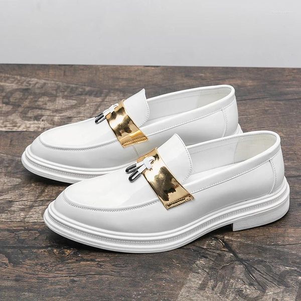 Zapatos de vestir Mocasines de charol Borla blanca Hombres Elegante Fiesta italiana para boda de marca Formal