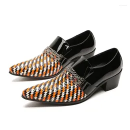 Chaussures habillées en cuir verni hommes de luxe mode motif tissé 6.5cm talon haut fête noir orange patchwork chaîne en métal bout pointu