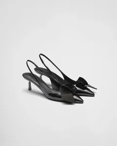 Chaussures habillées en cuir breveté Pompes de frondeurs en cuir noir