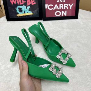 Zapatos de vestir con hebilla de perlas para mujer, zapatos de tacones altos, novedad de verano, mulas de moda, sandalias de vestido de novia de diseñador de marca puntiagudas para mujer 2023