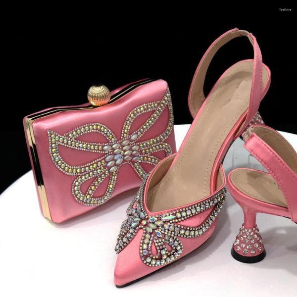 Robe chaussures rose femmes et sac ensemble luxe dames africaines pompes match avec sac à main sandales escarpins femmes sandales embrayage cr390