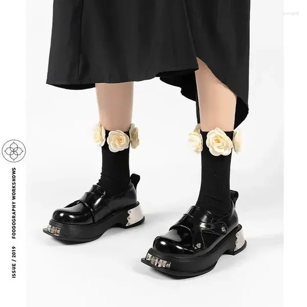 Robe chaussures plate-forme mocassins style collège britannique semelle épaisse noir bout rond unique femmes luxe designer marque pompes