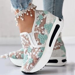 Dress Shoes Platform Wedge's Sneakers Floral Embroidery Mesh For Women Slip On Casual Comfy Heeled Woman White Size 42 230421
