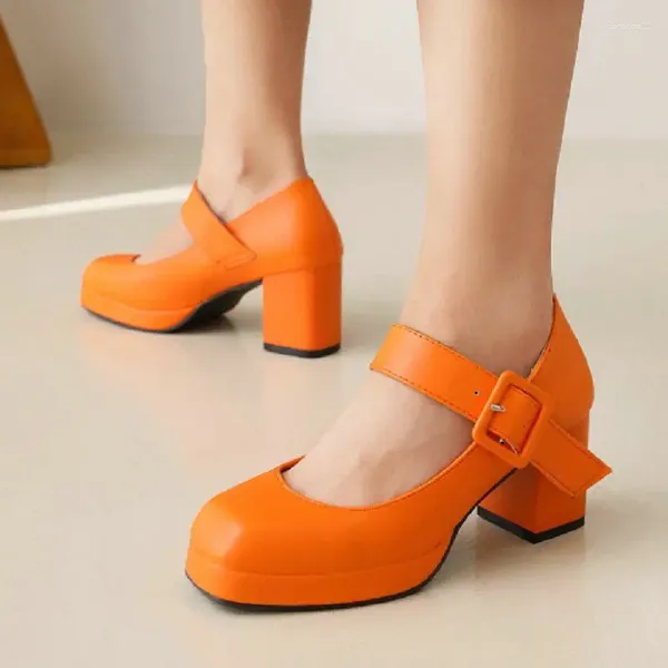 Zapatos de vestir talla grande 33-48 Mujeres Shose 2023 Fashion Lady Square Heeled Pombas de tacón naranja Roja Hebilla de hebilla Lolita Mary Janes Plataforma Talillos