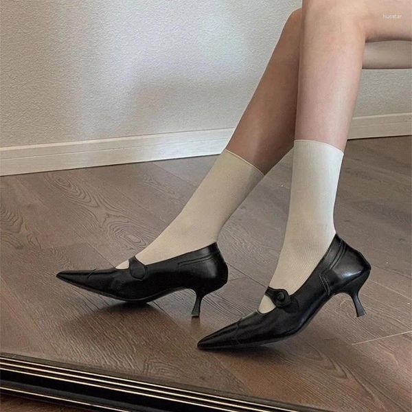 Chaussures habillées pointues en cuir talons en cuir Mary Jane Jane Black haut de gamme Brogue High Women Pumps Sandalias Mujer Verano