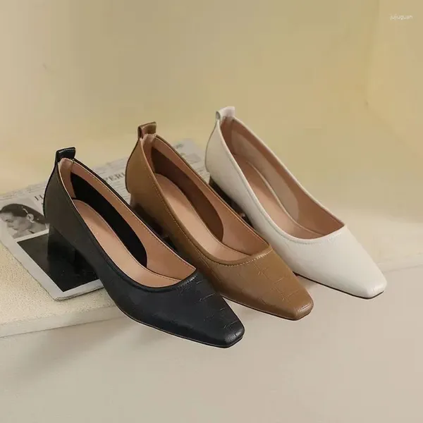 Chaussures habillées professionnelles hautes talons pour femmes talon à taquets à taux bas single noir sexy français tout-correspondant Mary Jane