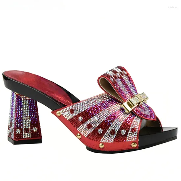 Robe chaussures couleur rouge élégant strass mariage femmes italiennes sandales pour fête talons hauts africains sans lacet pompes