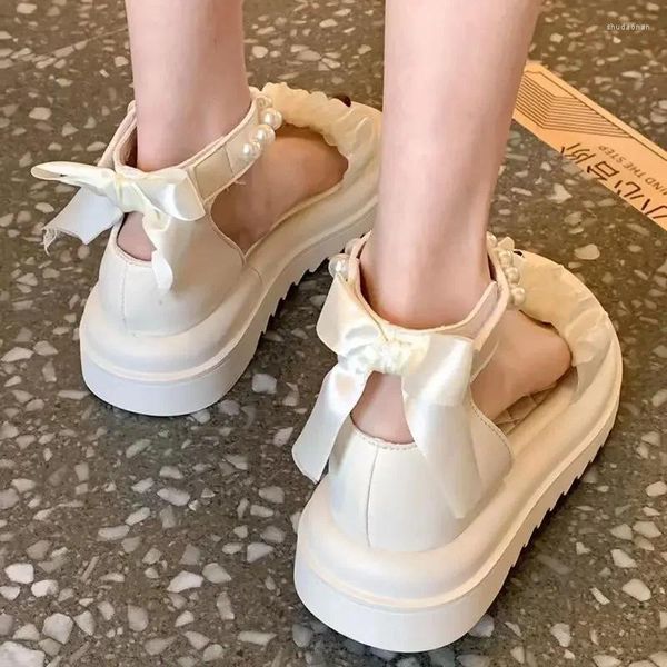 Zapatos de vestir plataforma de estilo romano verano 2024 sandalias para mujeres perlas damas calzado talla asiática korea anti slip vip casual h