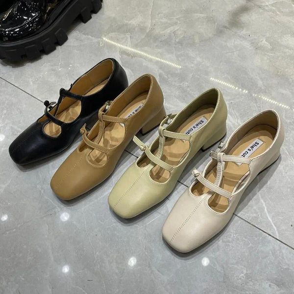 Chaussures habillées Toe Round Femmes Pompes Hollow Slip on Baille Boucle plate Plat Talons Black Khaki Beige Bure