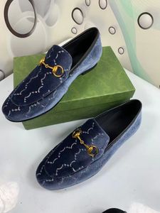 Chaussures habillées Royal Mocassins Femmes Hommes Véritable Cuir Semelle Dermal Top Qualité Designer Luxe Mâle Noir Cuir de veau lisse Neutre Conduite Sésame Mocassins ronds