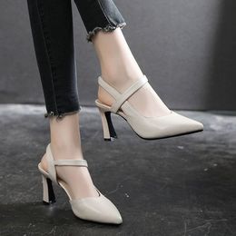 Jurk Schoenen Sandaal wanita hak tinggi sepatu modis Baotou warna polos kulit lembut tebal gaya baru musim panas 230905