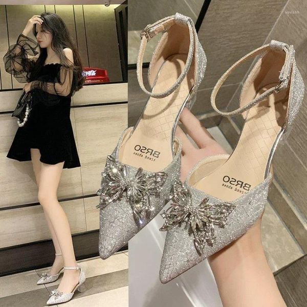 Chaussures habillées Sandales pour femmes Fête et mariages Chaussures avec talons moyens Dames Argent Été 2024 Bout pointu Diamant Strass