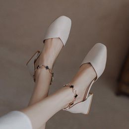 Chaussures habillées sandales talon intermédiaire creux femme été 2021 bloc mary perle talons célibataires femmes soft inférieur taille 34-40