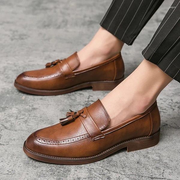 Zapatos de vestir Sapato De Vestido Masculino Oxfords Brogue Classico Com Borla Mocassins Diseño Costurado A Mao Tamanho Grande 38-47 Plano Nova M