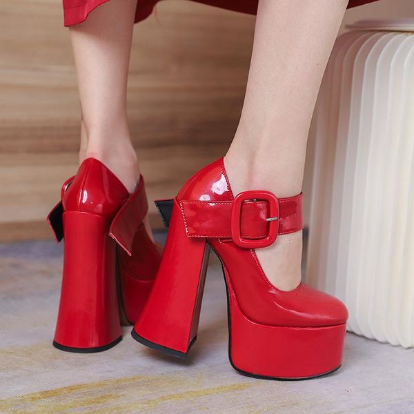 Robe chaussures sexy 15cm pompes en cuir verni naturel femmes 2021 rouge talons hauts plate-forme talon épais boucle de ceinture noire plus taille 43