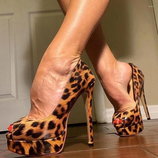 Chaussures habillées Sexy Leopard Patent Cuir Open Open Toe 14cm Talons de plate-forme Pumps Slip peu profond sur grande taille 45 Femmes Banquet formel