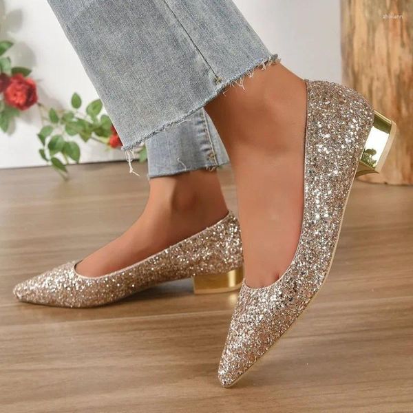 Zapatos de vestir Bombas de lentejuelas brillantes sexy Mujeres Punta puntiaguda Tacones bajos Fiesta de boda Mujer Slip-on Bling Glitter Novia