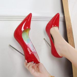 Kledingschoenen Sexy Stalen Pijp Dans Rood Zwart Voor Vrouw 12 Cm Metaal Hoge Dunne Hakken Puntschoen Stiletto Bruiloft Lakleer Pumps