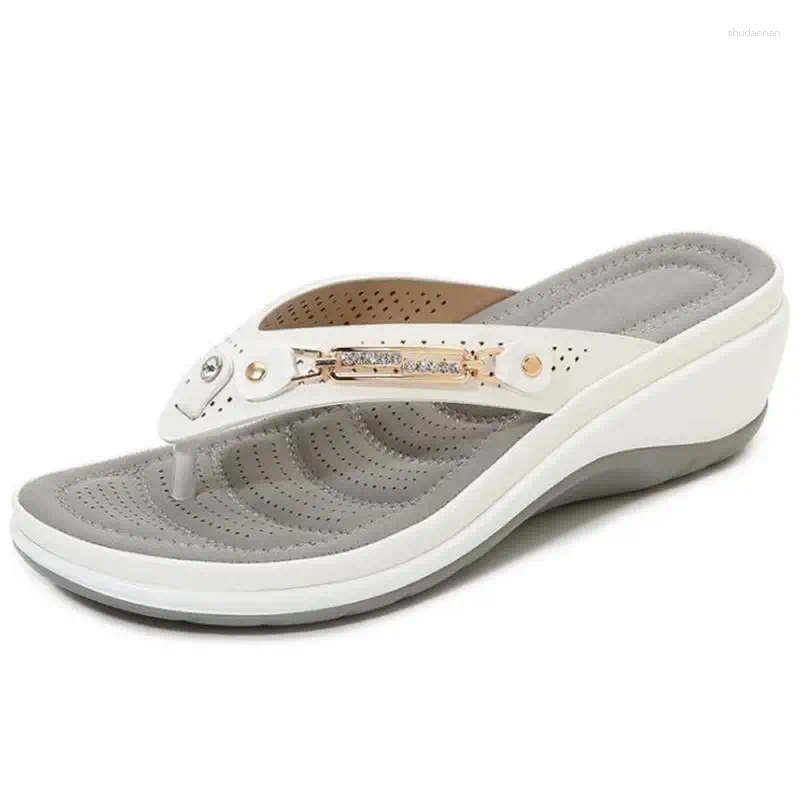 Dress Shoes Sexy Women's Slippers Summer Fashion Metal Button Slides Wedge Beach Sandals Women Outside Platform Leisure Flip Flops