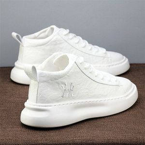 Kleding schoenen schoenen voor mannen casual sportschoenen lente herfst witte schoenen mannelijke sneakers trend echte lederen verhoogde platte hardloopschoenen 230519