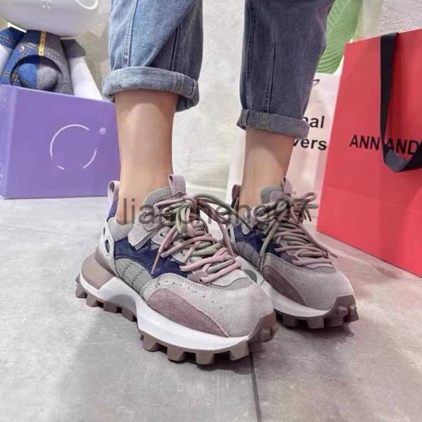 Zapatos de vestir Zapatos para mujeres 2023 Venta caliente Lace Up Zapatos vulcanizados de mujer Moda de otoño Zapatos deportivos al aire libre Damas Zapatillas de deporte de malla Mujeres x0920