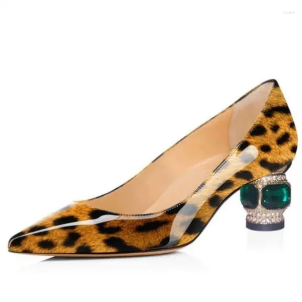 Chaussures habillées SHOFOO Fashion Talons hauts pour femmes. Hauteur du talon d'environ 5,5 cm. Cuir verni à motif léopard. Escarpins à bout pointu. 34-45