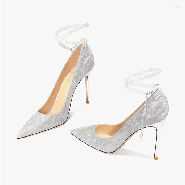 Zapatos de vestir Silver Glitter Bombas de tacón alto Mujeres Raya Punta puntiaguda con perlas Correa de cuentas Boda Novia Primavera Verano