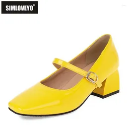 Chaussures habillées SIMLOVEYO 2024 Pompes rétro Bout carré Mary Janes Boucle Sangle 5cm Talon épais US20 21 Noir Rouge Abricot Bleu Jaune A4247