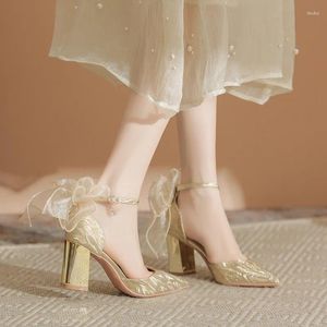Chaussures habillées taille 30-44 Chunky talon creux creux talons hauts pour femmes pointues or et arc argenté