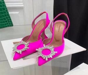 Kledingschoenen Slingbacks Pumps Hoge hakken schoens sandalen luxe ontwerpers satijn kristal gesp gegeten Amina muaddi voor dames1774261