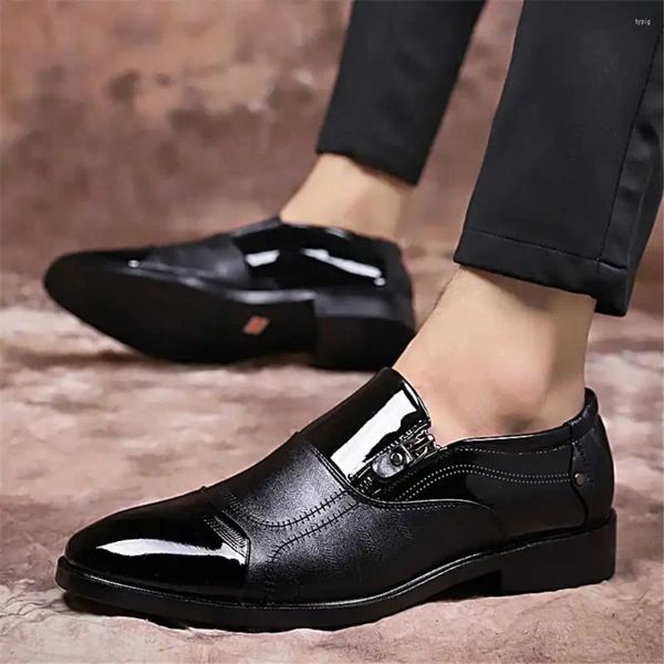 Chaussures habillées Slip on Ballet Luxury Mens Heels Casual Man Sneakers Party Robes Sport Sapatenis 2024g Special Wide Classic