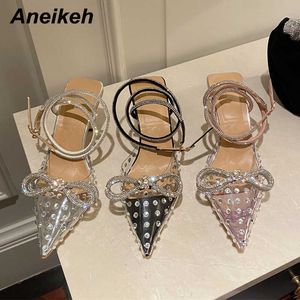 Chaussures Habillées Pantoufles Aneikeh Élégant Mince Talon Haut Partie Sexy Bout Pointu PVC Points Strass Décoration Cheville Boucle Cristal Bordée Sandales 221126