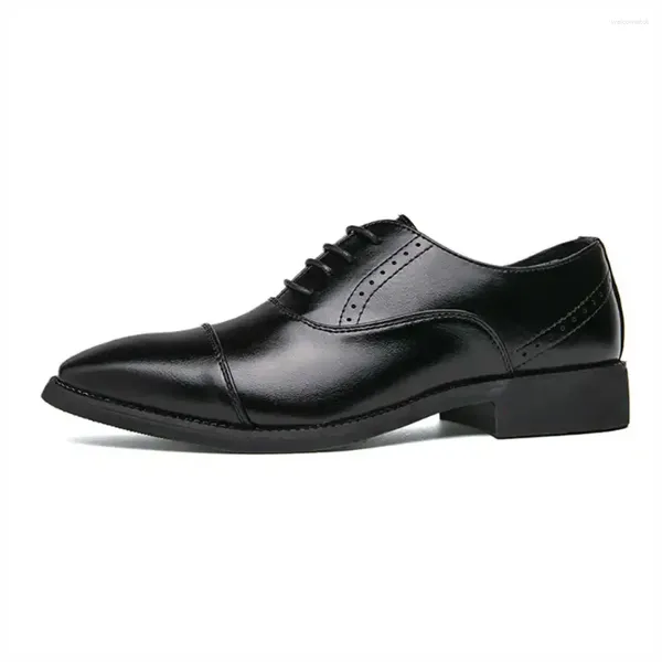 Chaussures habillées petits numéros numéro 41 tous les talons noirs bottes hommes élégants sneakers de l'homme blanc sport classique botasky